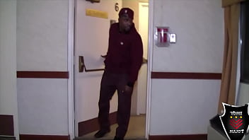 Sarah lace's in town rome major wouldn't miss the chance to fuck her