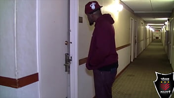 Sarah lace's in town rome major wouldn't miss the chance to fuck her