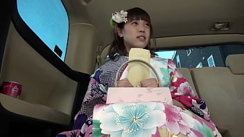 成人式帰りの隠れ爆乳gカップ20歳 記念撮影と称してハメ撮りを撮影 2