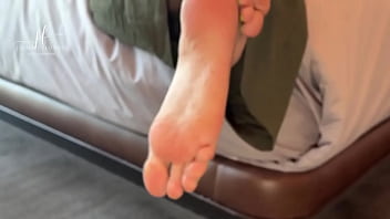 The best thing i ever did was get divorced like frfr now that i’m not tied to this man my $$$$ is up in a way like neve