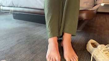 The best thing i ever did was get divorced like frfr now that i’m not tied to this man my $$$$ is up in a way like neve