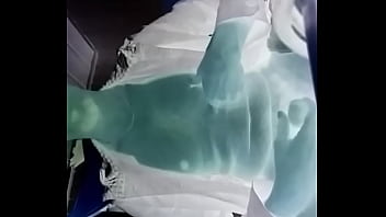 Adoro mamilos meus acariciar