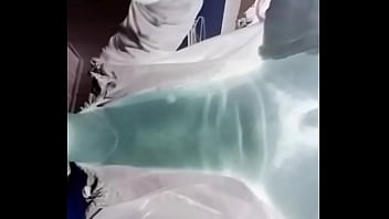 Adoro mamilos meus acariciar