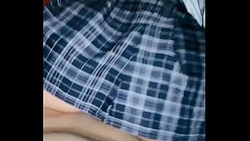 Joven colegiala paceña 18 años se folla al profe de matemáticas por nota colegiala de la promo video completo red