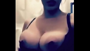Rubia tetona me manda vídeo Rubia tetona me manda vídeo