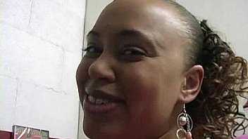 Gloryhole ebony girl booty shake and suck 18