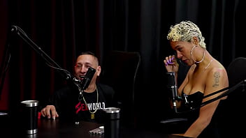 Adora um cabaré está no primeiro relacionamento aberto tem três mulheres e foi pedida em casamento natt paradise & raposão watch sheer red