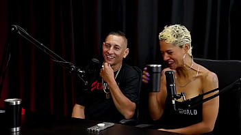 Adora um cabaré está no primeiro relacionamento aberto tem três mulheres e foi pedida em casamento natt paradise & raposão watch sheer red