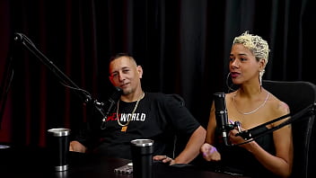 Adora um cabaré está no primeiro relacionamento aberto tem três mulheres e foi pedida em casamento natt paradise & raposão watch sheer red