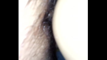 Me lo mete por mi culo