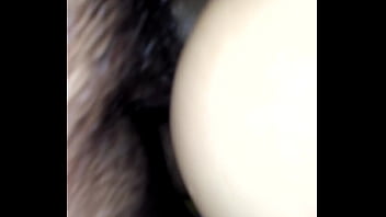 Me lo mete por mi culo