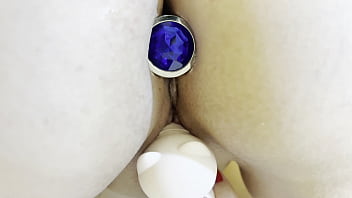 Meu pai saiu e eu levei meu vizinho la em casa pra fuder