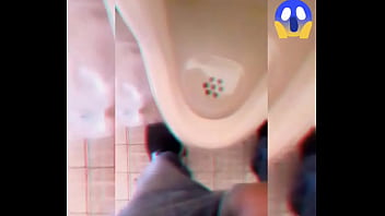 Echando Una Meada thumbnail