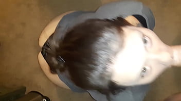 Foxy burnette sucks cock