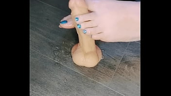 Piedi sexy segano dildo finto