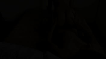 Una habitación demasiados secretos vecina folla a joven de al lado