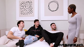 Interracial foursome with ebony queen zaawaadi