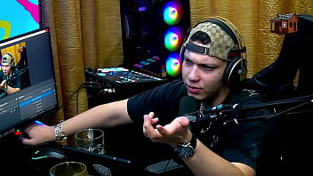 Mari ávila mostrou seu corpo maravilhoso que fez o ruan ficar cheio de tesão o podcast pegou fogo pápum no barraco