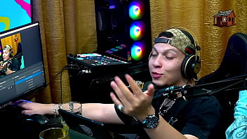 Mari ávila mostrou seu corpo maravilhoso que fez o ruan ficar cheio de tesão o podcast pegou fogo pápum no barraco