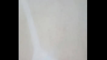 Comedor me comeu gostoso depois fiz um footjob e ele me deu leitinho em cima dos meus pés