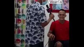 Transformando vidas a través de la barbería #barbershop #barber #apoyo #chiclenoticias #superacion #elchicletv