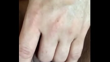 Coroa safadinha gozando