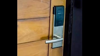 Escutando casal fazendo sexo em hotel