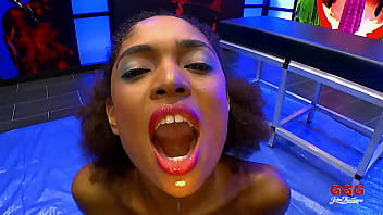 Ggg pissing time latina vs blonde