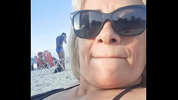 Estava no rio encontrei uns machos na praia e levei eles pra me foder no apartamento