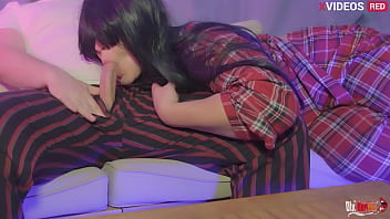 Sexy stepmom sucks dick to cum in mouth