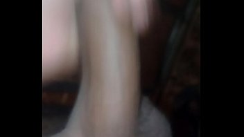 Negao jorrando muito leite eu