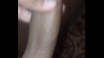 Negao jorrando muito leite eu