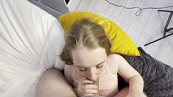 My stepsister decided to suck me off in the hotel