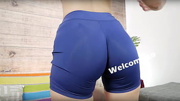 Huge ass big cameltoe tall girl in tight biker leggings