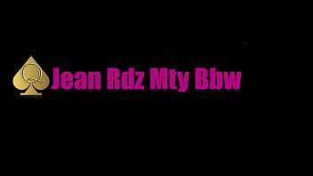 Trío Bisexual Tetona Cornudo Y Peludo thumbnail