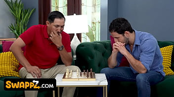 “here step kitty kitty” learning to be a cosplay star