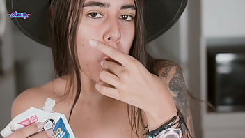 Strawberries milk and my pussy come and enjoy with me salmakia