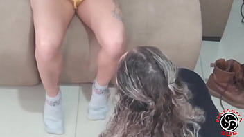 Minha rainha e dominadora lady milf me trata do jeito que eu gosto