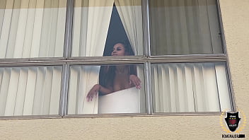 Curvy beauty ava valentina gets her pussy wrecked by rome major