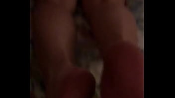 Esposa fazendo footjob