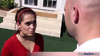 Older mentor versus a clueless teen