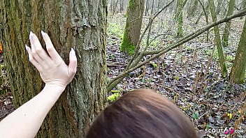 Deutsche unterfickte ehefrau vögelt mit fremden beim sport im park Deutsche unterfickte ehefrau vögelt mit fremden beim sport im park