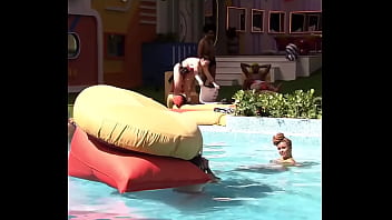 Naiara azevedo bunda gostosa fodendo com todos tomando banho uma delícia tomando banho eslovenia gostosa muito tesuda flagras