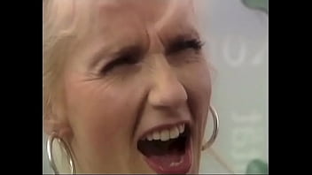 She picked me up fucking my secretary on the desk