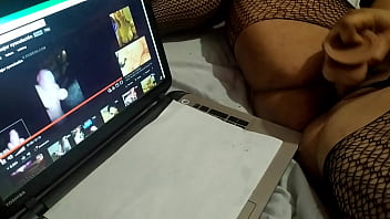 Dedicated video of me masturbating and enjoying the cumshot of elian cooper 69