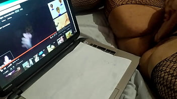 Dedicated video of me masturbating and enjoying the cumshot of elian cooper 69
