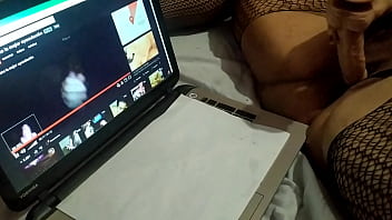 Dedicated video of me masturbating and enjoying the cumshot of elian cooper 69