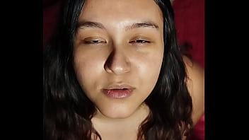 Punheta guiada peituda implorando para foder seus peitos