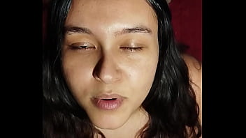 Punheta guiada peituda implorando para foder seus peitos