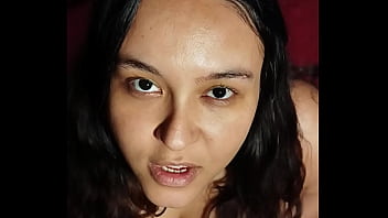 Punheta guiada peituda implorando para foder seus peitos